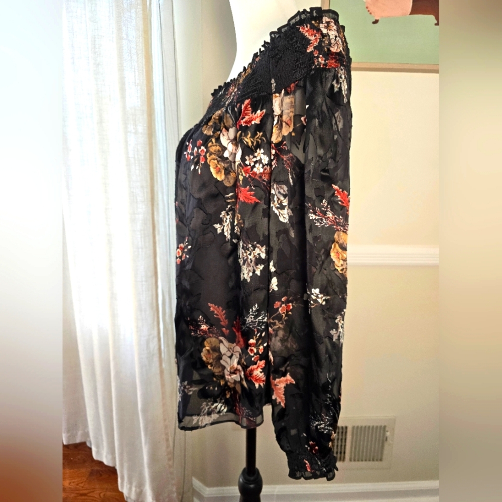NWT White House Black Market Off Shoulder Blouse - Picture 9 of 15